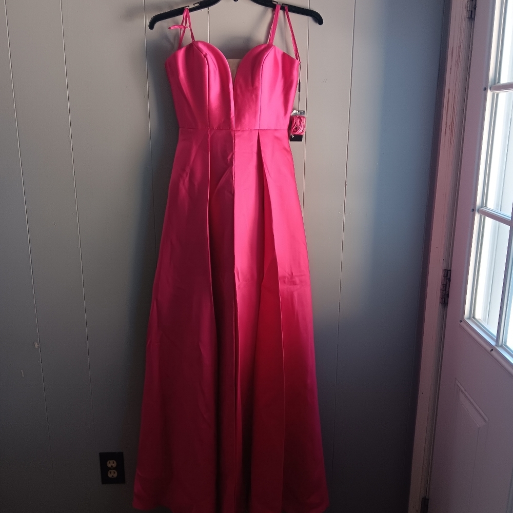Favian Hot Pink Straples Formal Hot Pink Hi Low Ball Gown PROM  Size 2